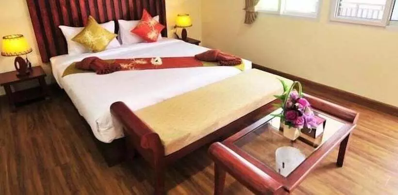 Phi Phi Little Star Resort