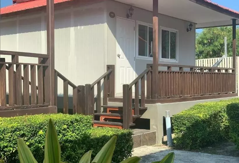 Phi Phi Little Star Resort