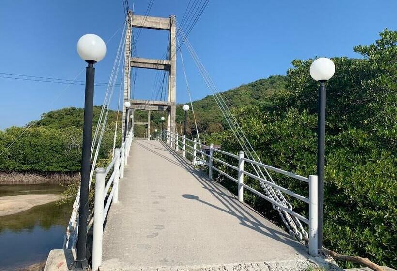 Phi Phi Little Star Resort