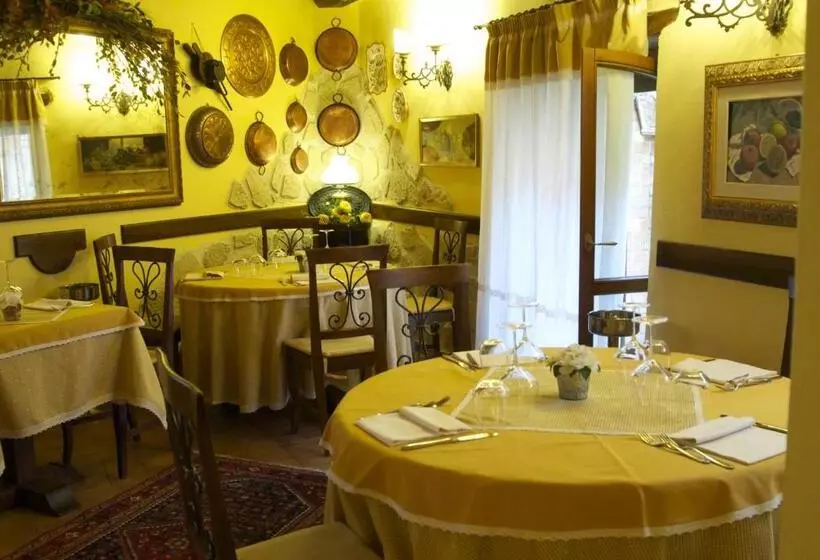 Aamiaismajoitus (B&B) Torre Sangiovanni Albergo E Ristorante Da Rosary
