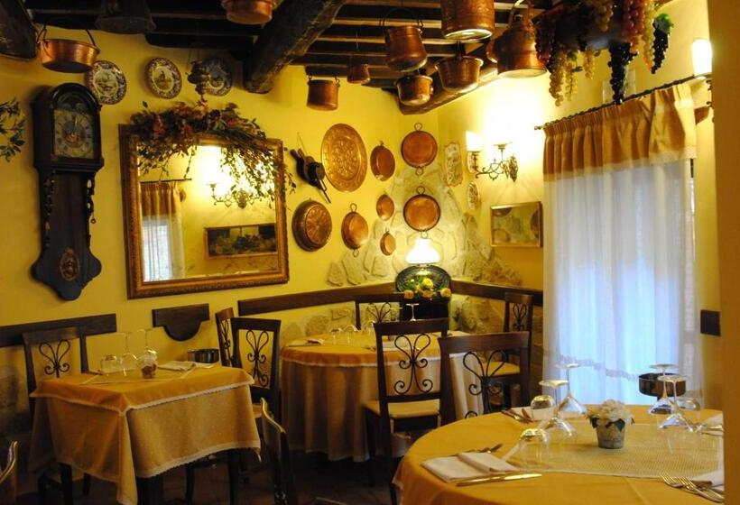צימר Torre Sangiovanni Albergo E Ristorante Da Rosary