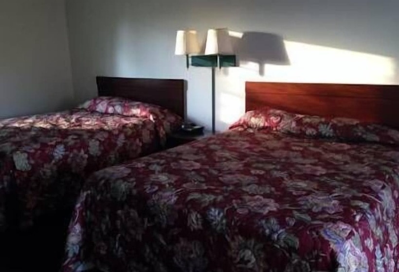 Colonial Village Motel