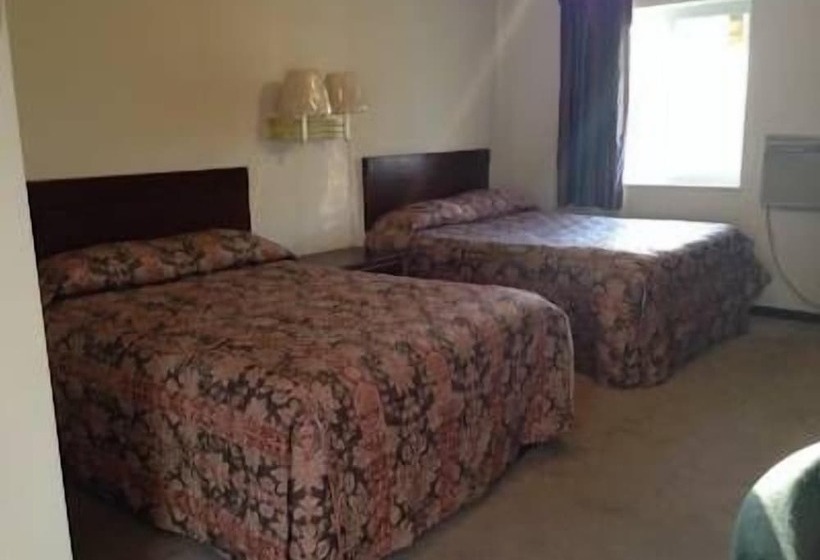 Colonial Village Motel