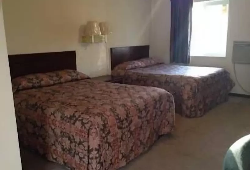 Colonial Village Motel