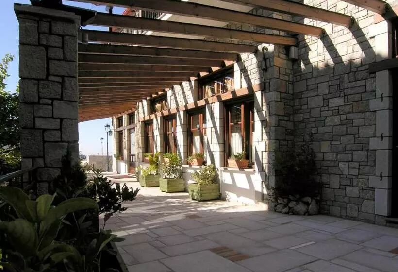 Ef Zin Hotel Arachova