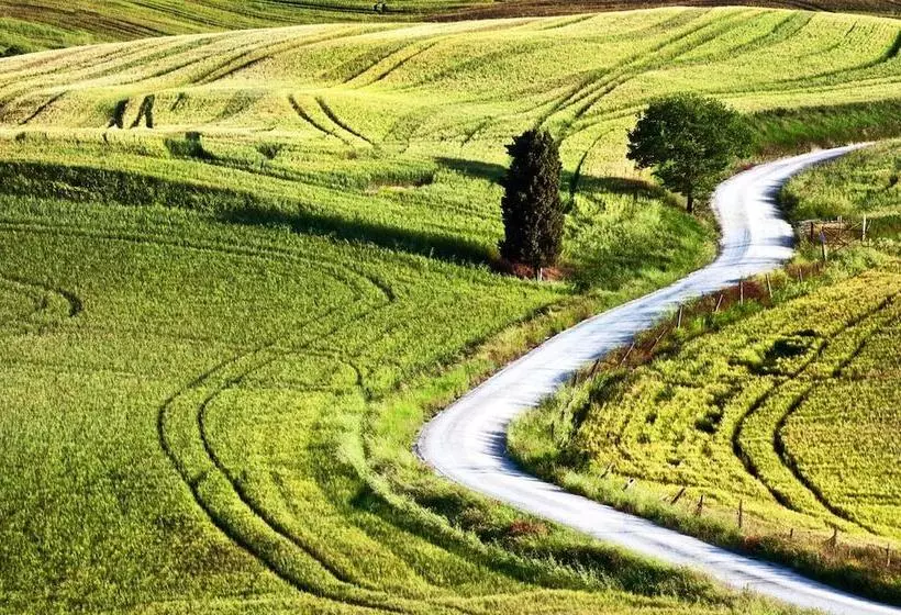 ホテル Agriturismo La Buca Di Bellugi