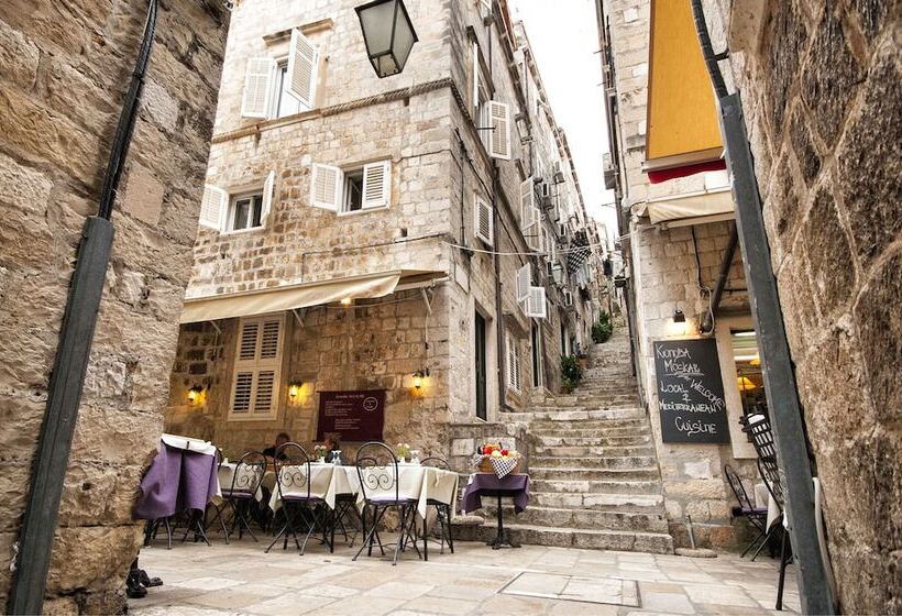 Отель Apartments Tereza