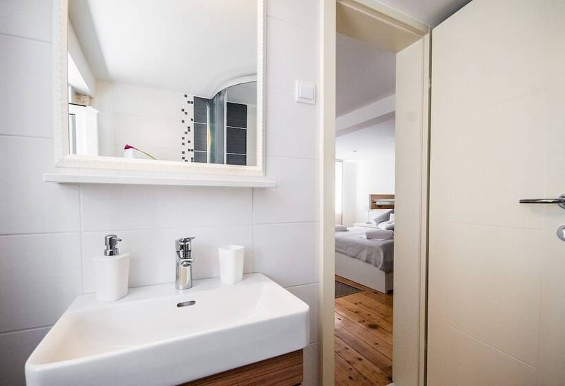 Отель Apartments Tereza