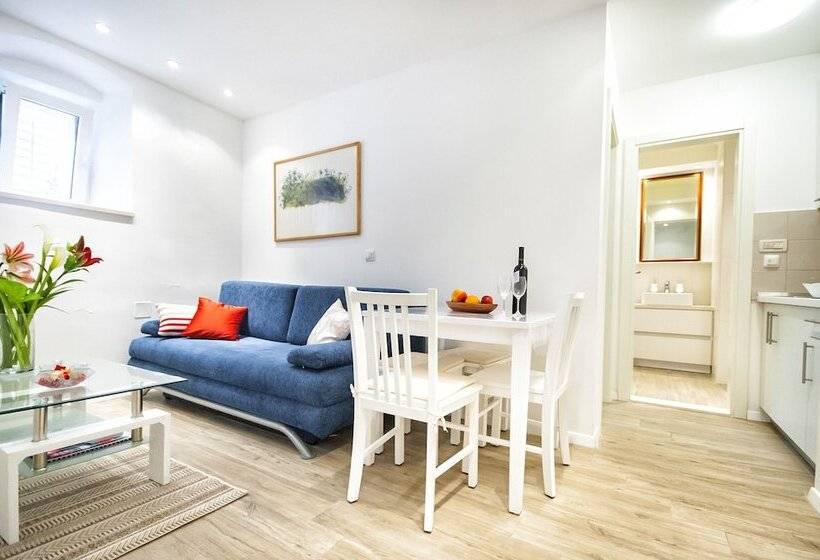 Отель Apartments Tereza