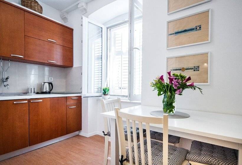 Отель Apartments Tereza