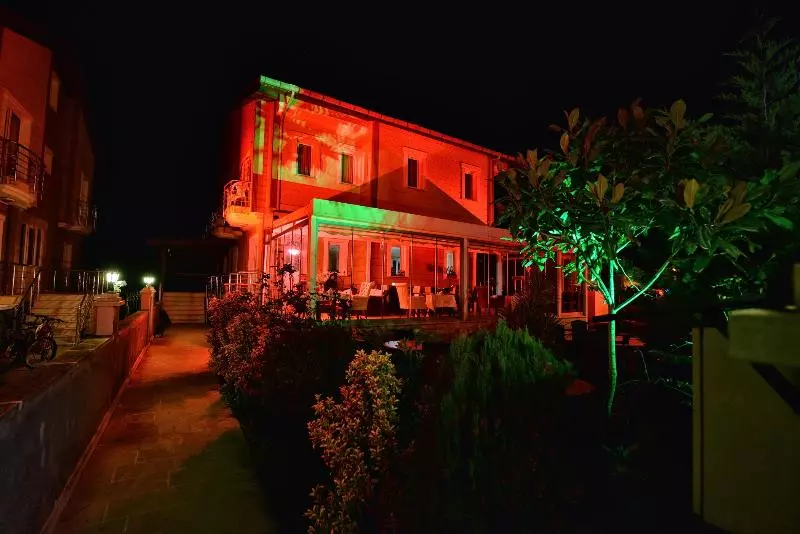 هتل Assortie La Villa