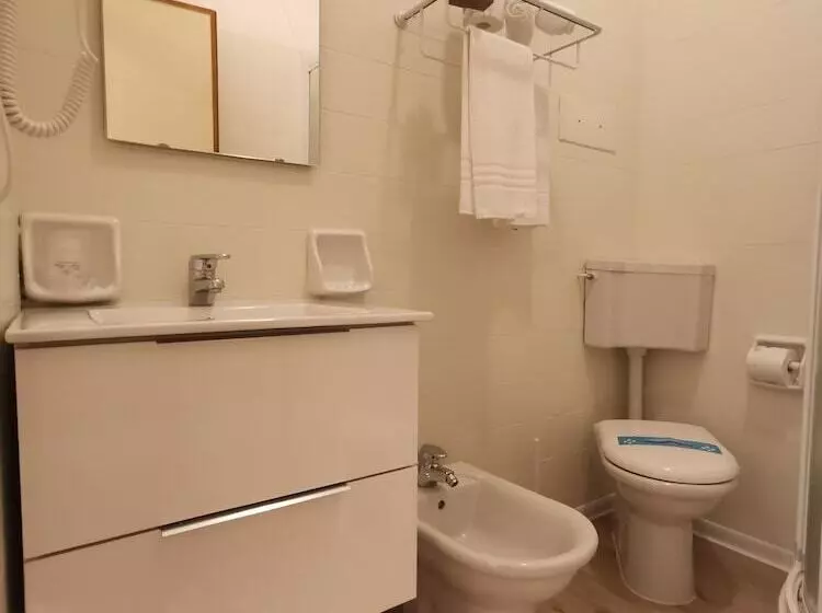هتل Astoria