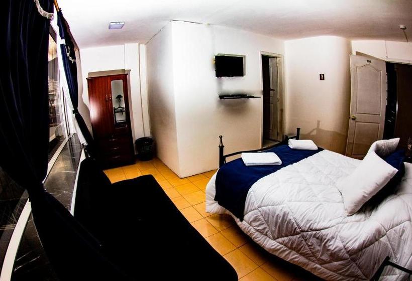 בית מלון כפרי Balmoral Quito