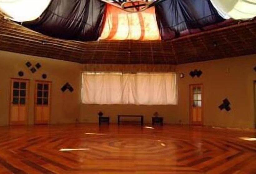 هتل Boutique Eco Resort Allkamari