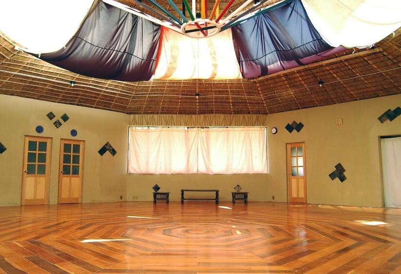 هتل Boutique Eco Resort Allkamari