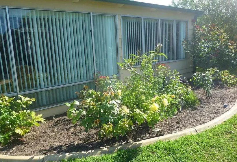 Hotelli Broadwater Bed And Breakfast