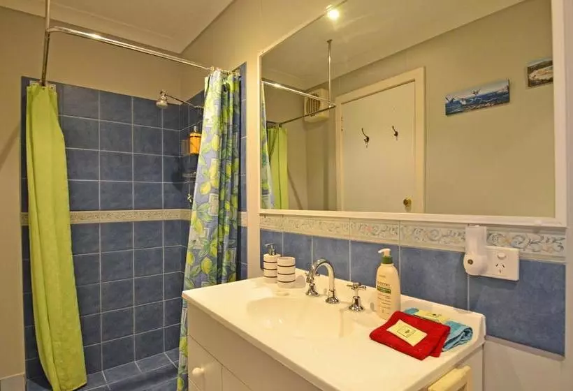 Hotelli Broadwater Bed And Breakfast