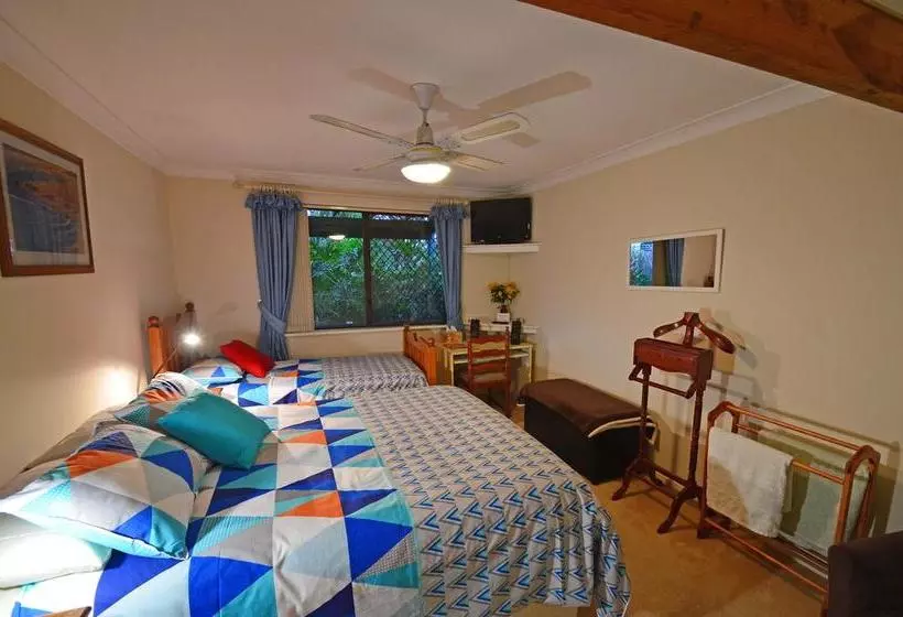 Hotelli Broadwater Bed And Breakfast