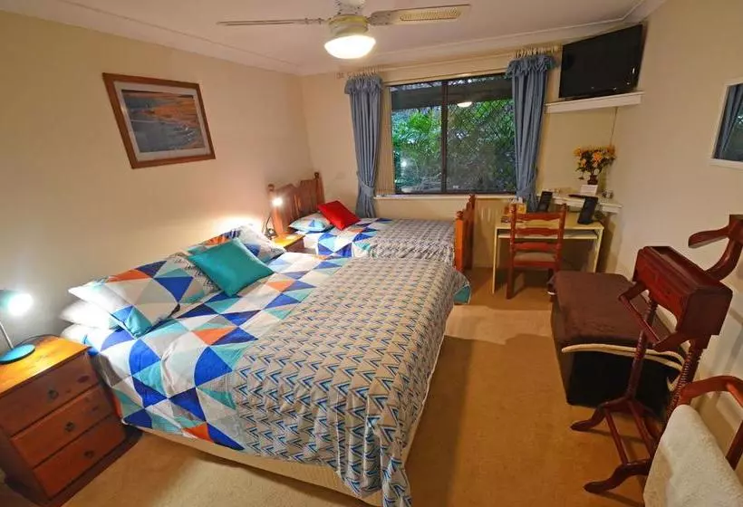 Hotelli Broadwater Bed And Breakfast