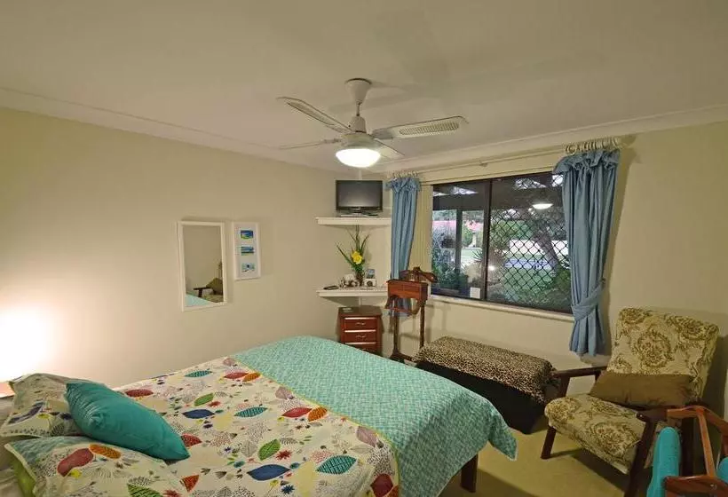 Hotelli Broadwater Bed And Breakfast