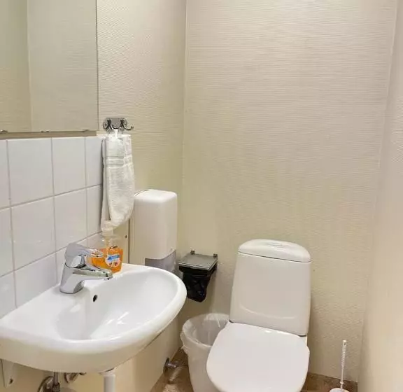 هتل Carlstad Sport Hostel