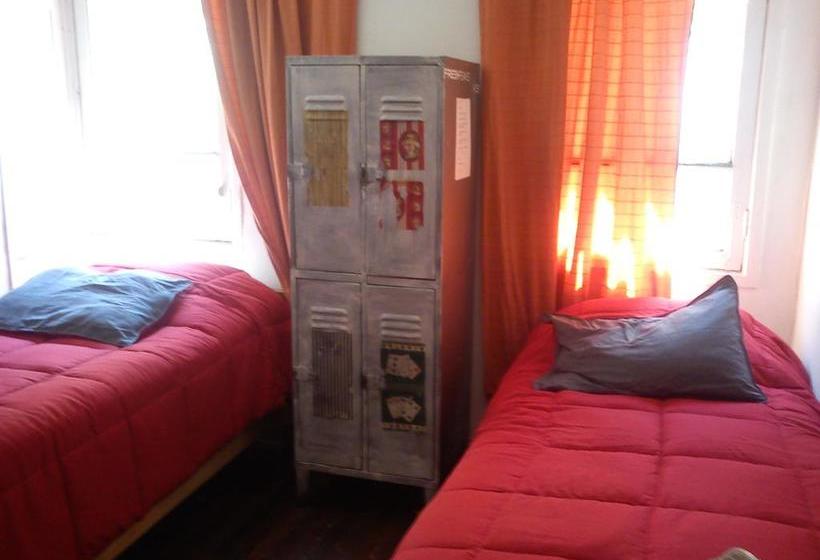 فندق Don Santiago Hostel