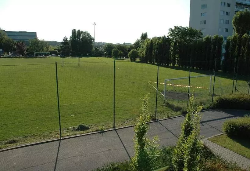 هتل Eurovolleycenter