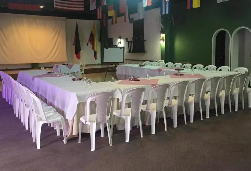 ホテル Hh Hacienda El Carmen Centro De Convenciones