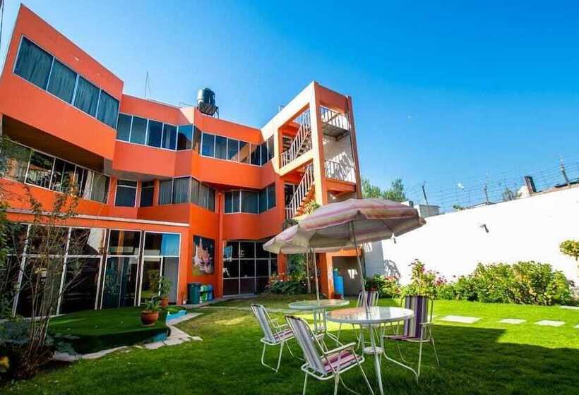 فندق Hostal Los Angeles Amigos Inn