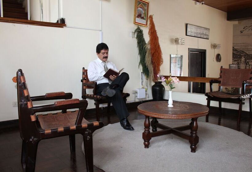 فندق Hostal Los Angeles Amigos Inn