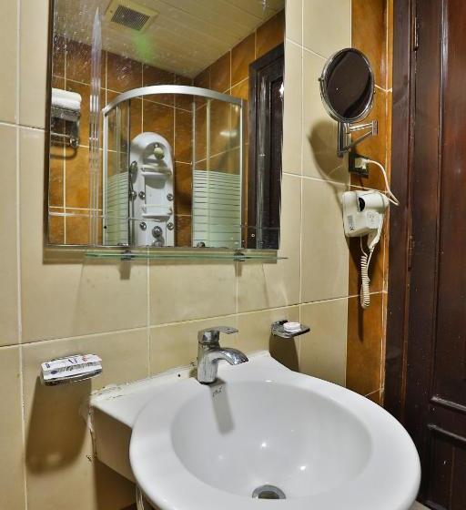 בית מלון כפרי Jawhra White Palace