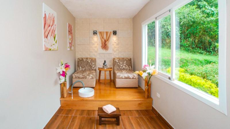 Отель Las Terrazas De Dana Boutique Lodge & Spa