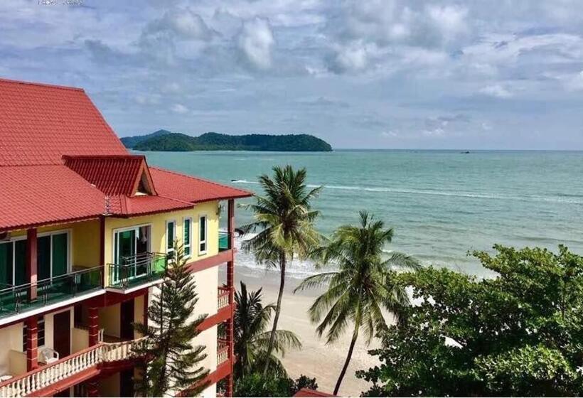 فندق Melati Tanjong Beach Resort
