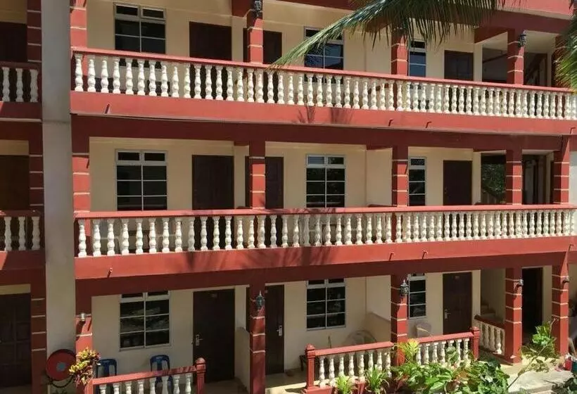 هتل Melati Tanjong Beach Resort