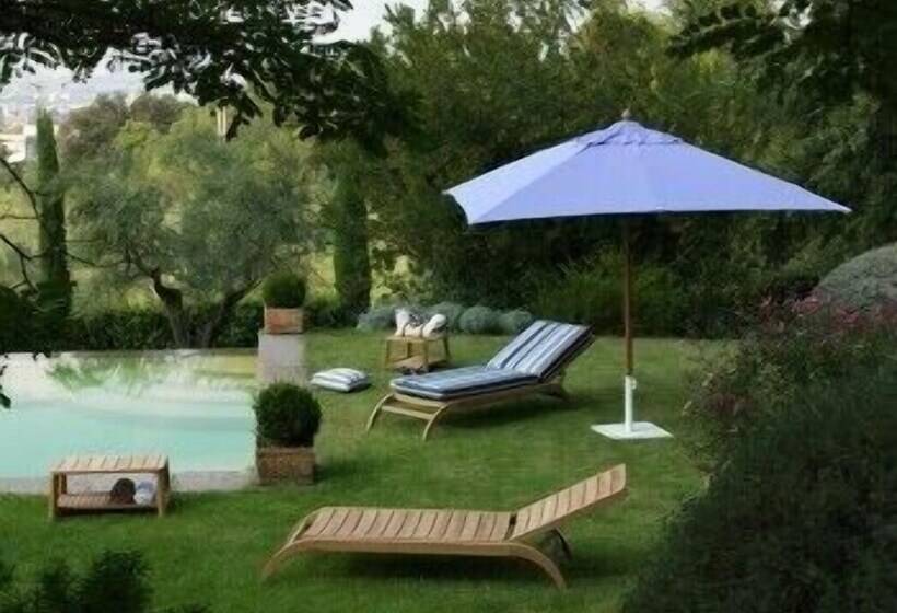 هتل Relais De Charme Villa Rossi Danielli