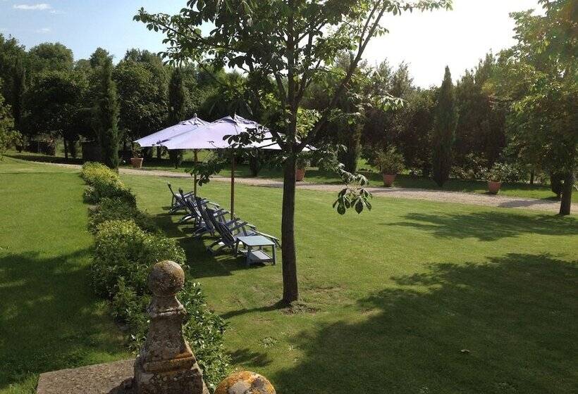 هتل Relais De Charme Villa Rossi Danielli