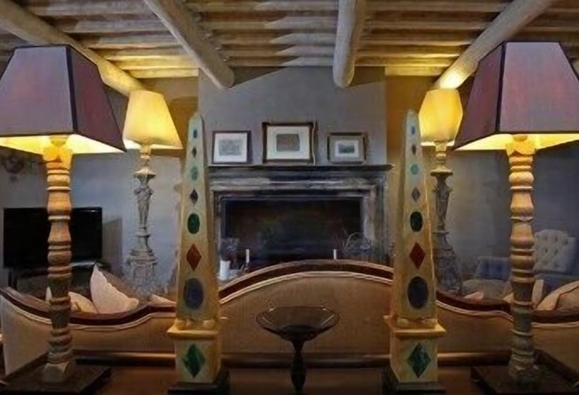 هتل Relais De Charme Villa Rossi Danielli