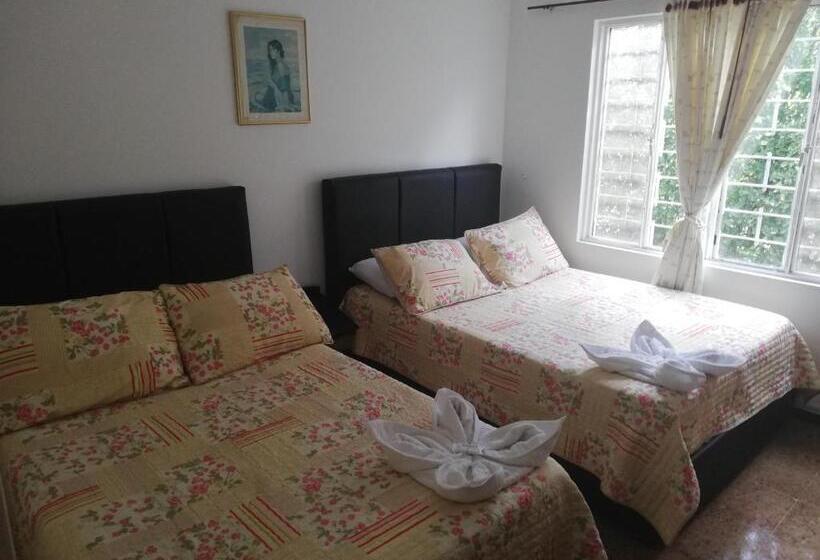 בית מלון כפרי Campestre La Vega Inn