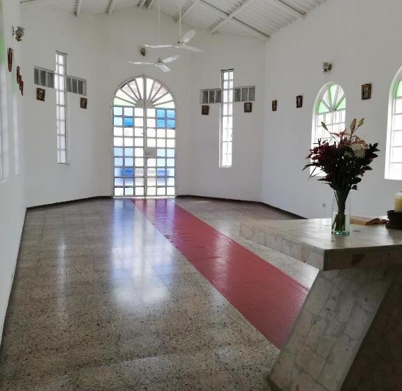 בית מלון כפרי Campestre La Vega Inn