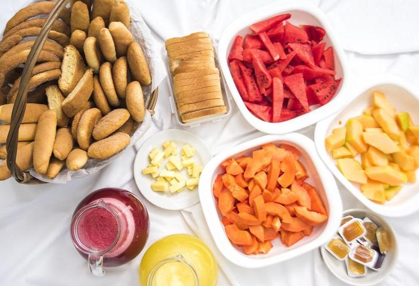 Hotel Natural  De La Vega