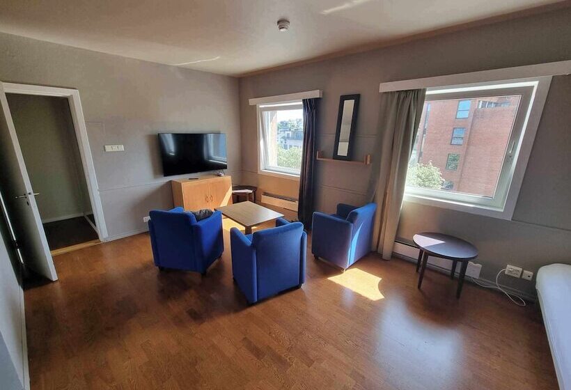 Stord Folkehøgskule Sommarhotell Leirvik