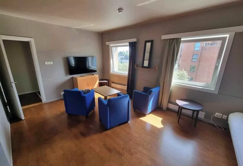 Stord Folkehøgskule Sommarhotell Leirvik