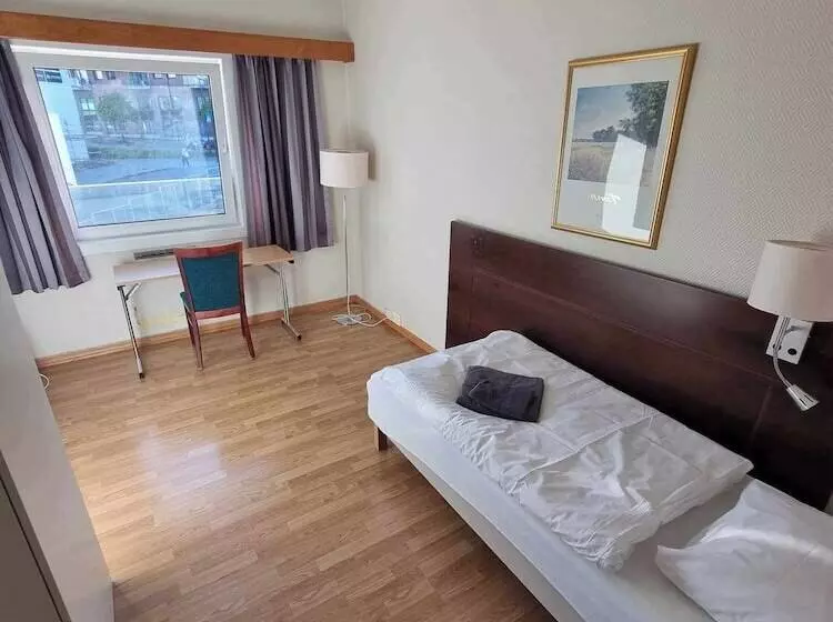 Stord Folkehøgskule Sommarhotell Leirvik