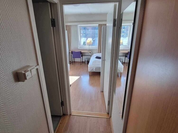 Stord Folkehøgskule Sommarhotell Leirvik