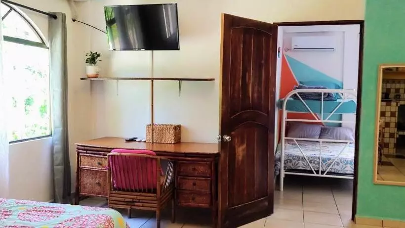 Cool Vibes Beach Hostel