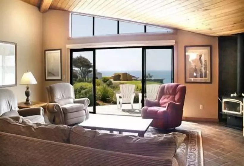 ホテル Bodega Harbor Inn