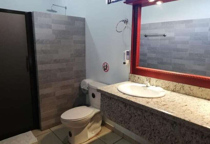 Отель La Pradera Del Arenal