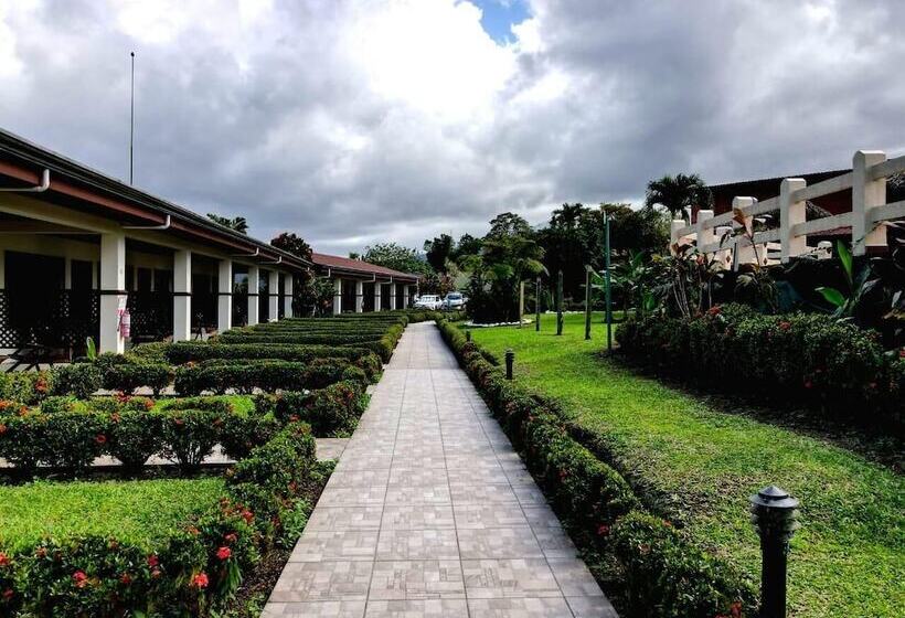 Отель La Pradera Del Arenal