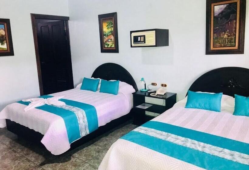 Отель La Pradera Del Arenal