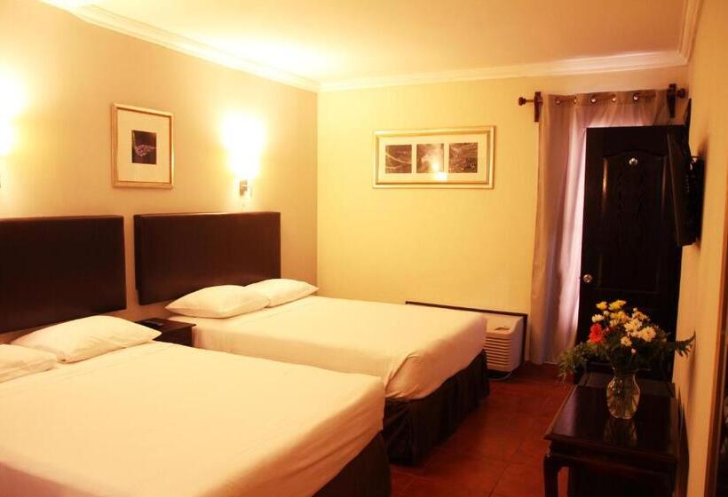 هتل Los Altos Esteli